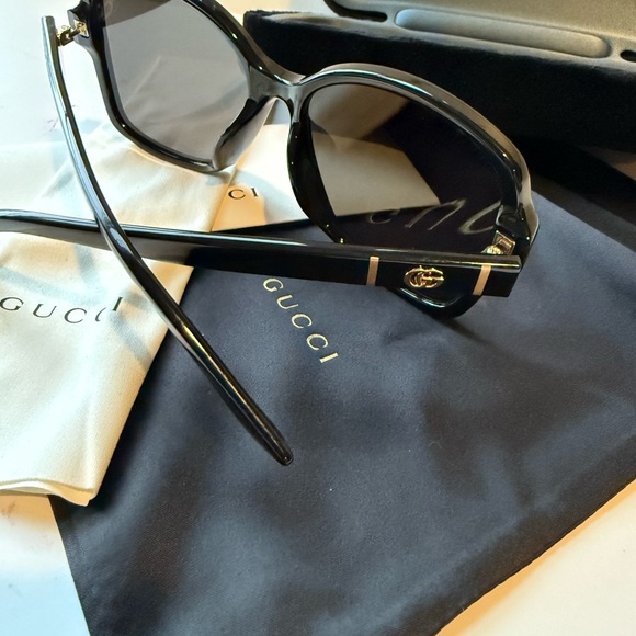 Gucci Black Sunglasses Women's Sunglasses, GG0765Sa - Picture 3 of 11